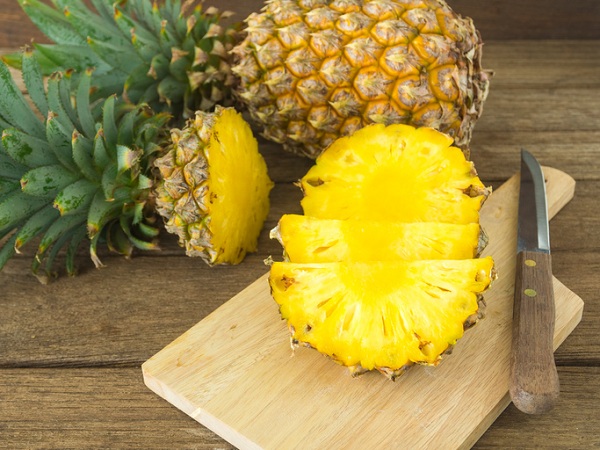 Pineapple For Glowing Skin