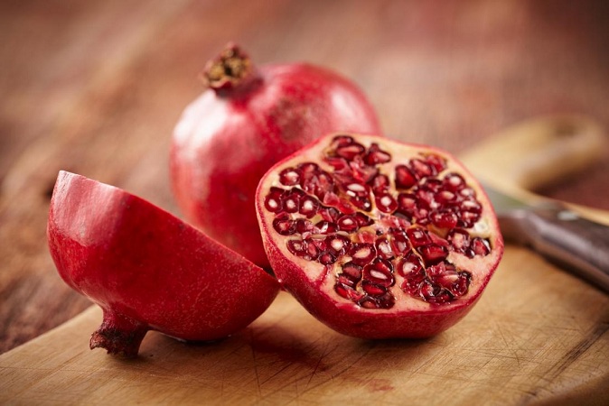 Pomegrante For Glowing Skin